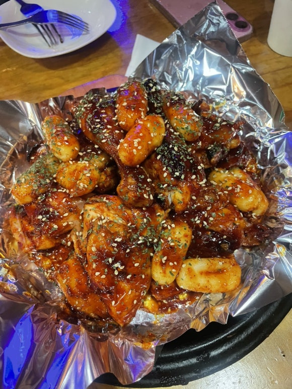 코리안숯불닭바베큐 이미지