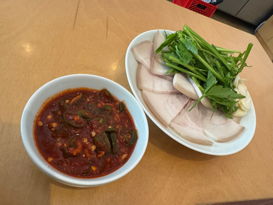 돼지공탕하우 이미지