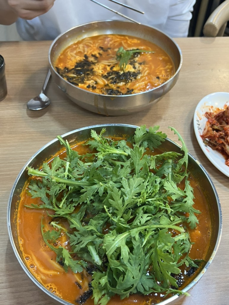 명호공주얼큰이칼국수 이미지