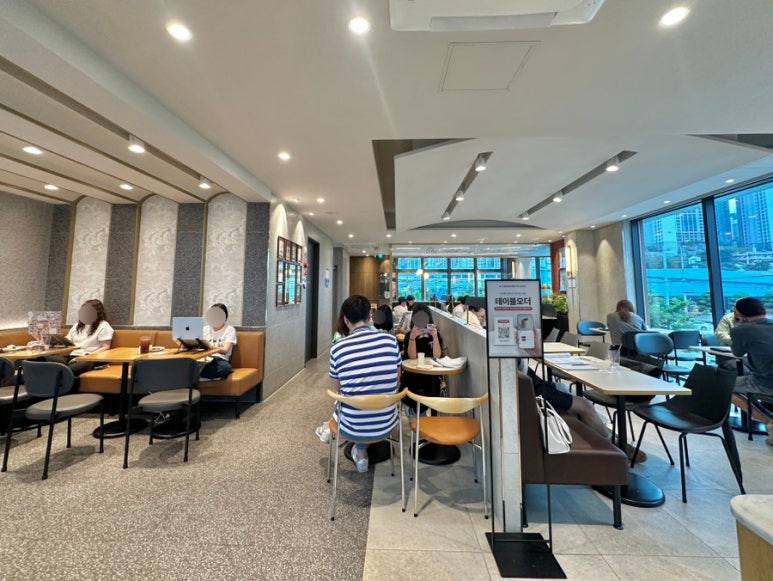 투썸플레이스부산신평DT점 이미지