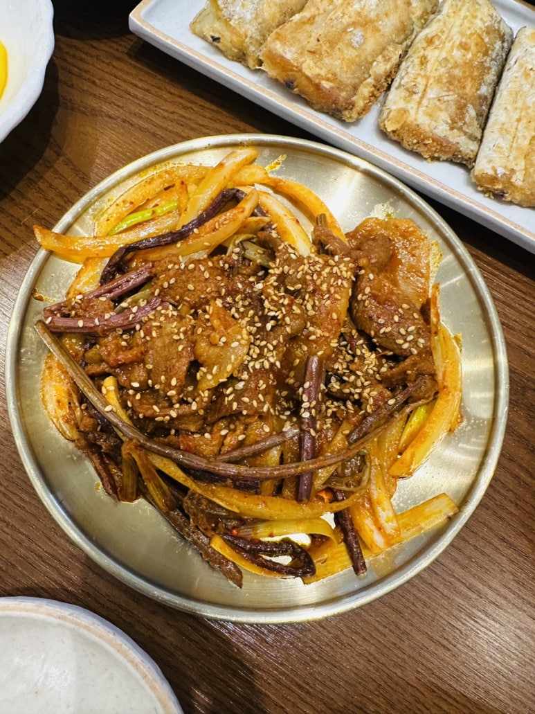 봄날의 보리밥 이미지