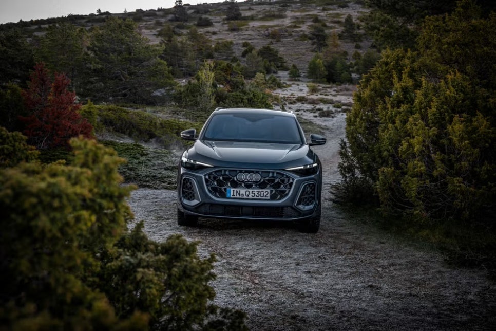 2025 아우디 Q5 "BMW X3, 벤츠 GLC 고민 중이라면 이 차 먼저 Q5 분석" 이미지 9