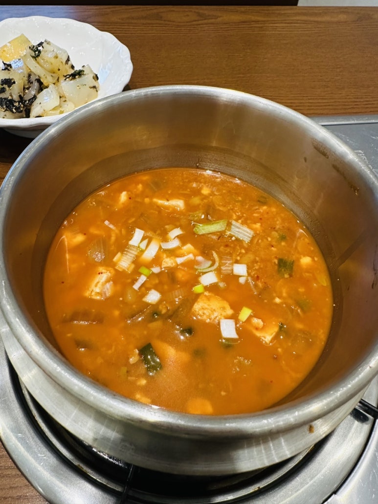 봄날의 보리밥 이미지