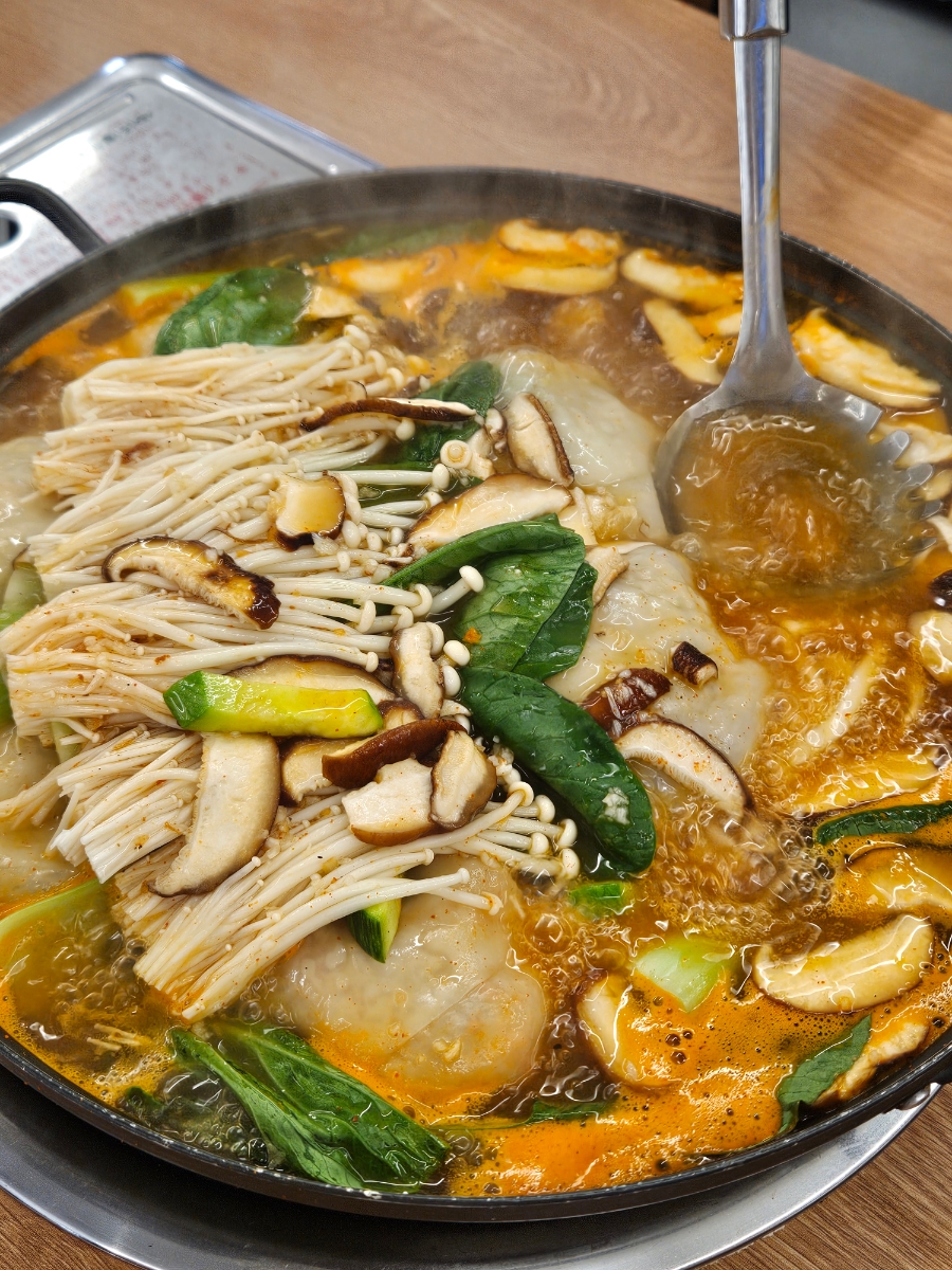 토마루해물칼국수 이미지