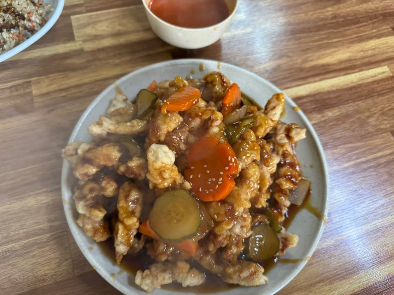 용천홍 이미지