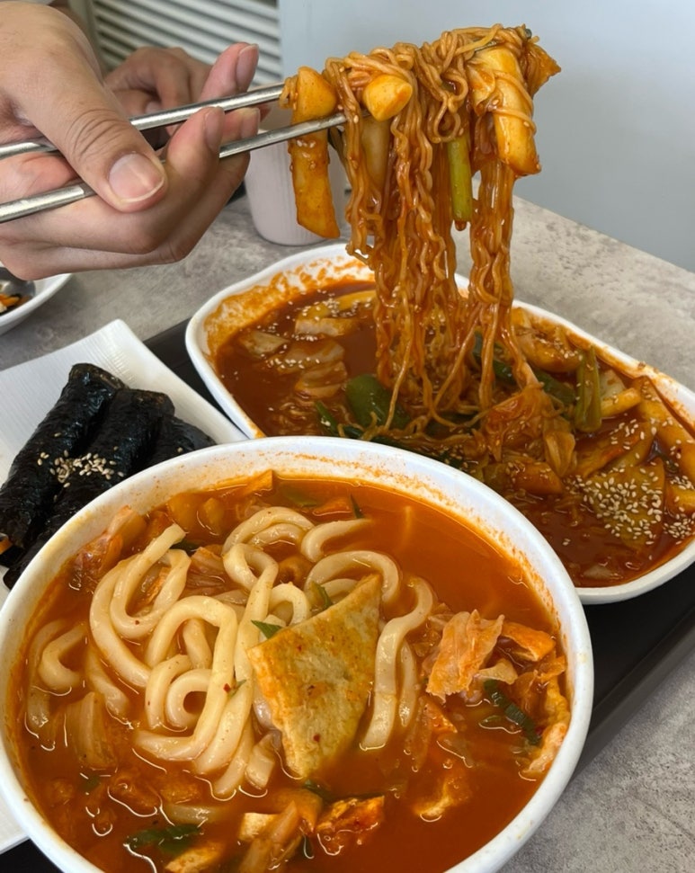 꼬미꼬미꼬마김밥 이미지