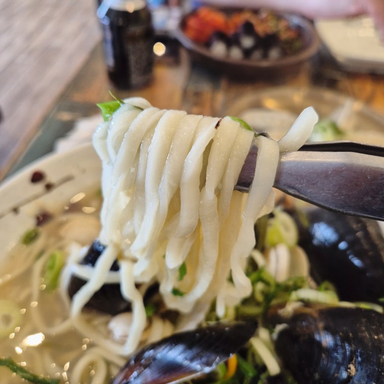 왕칼국수 이미지