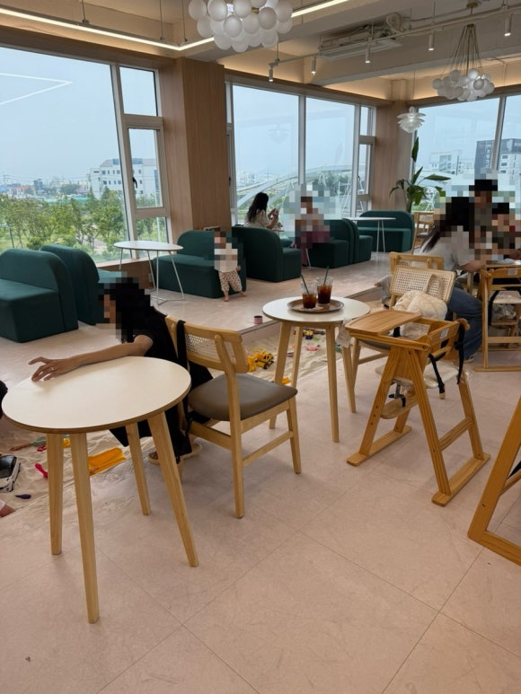 카페룩룩 이미지