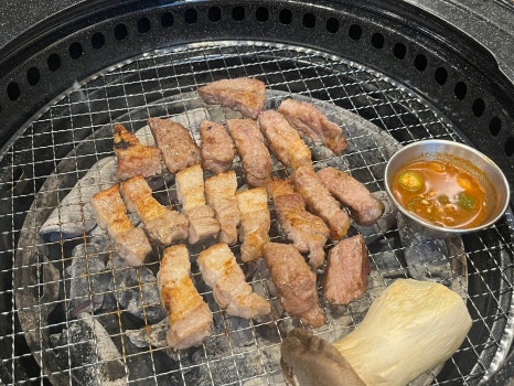 돈미소 이미지