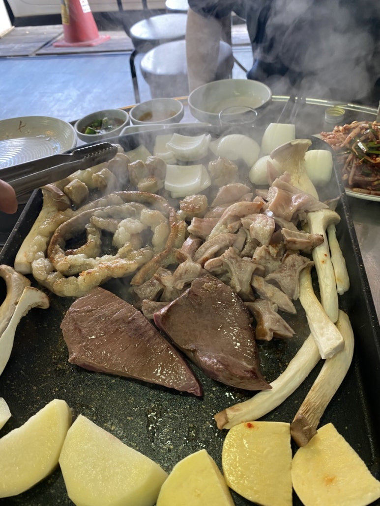 우랑돼랑 곱창 이미지
