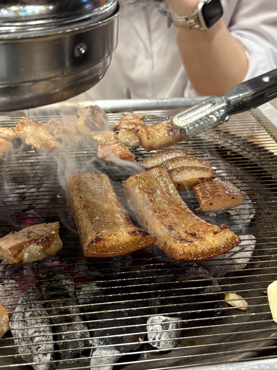 예쁜돼지상암점 이미지