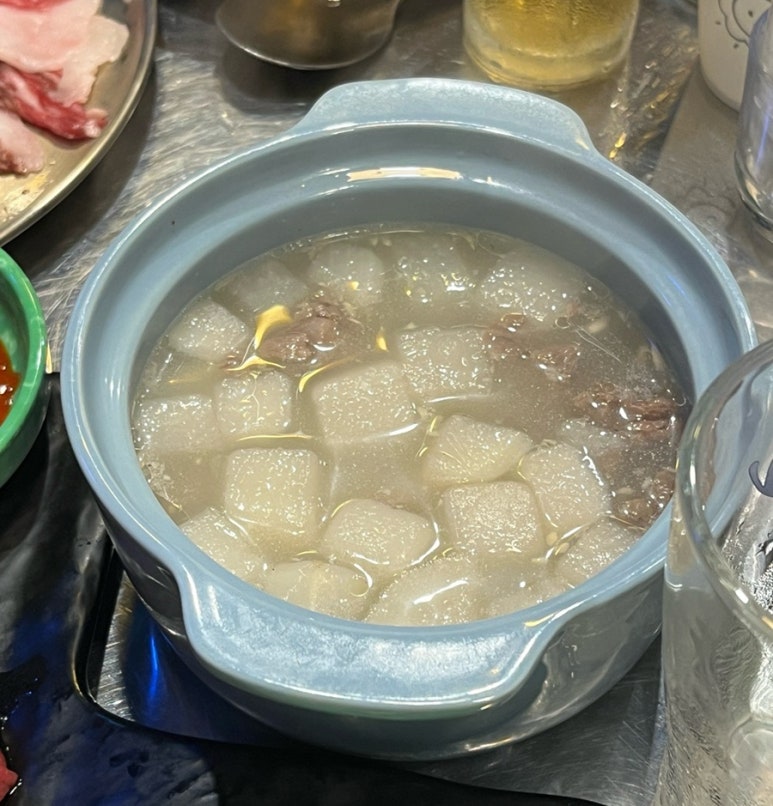 소소암소한우뭉티기 이미지