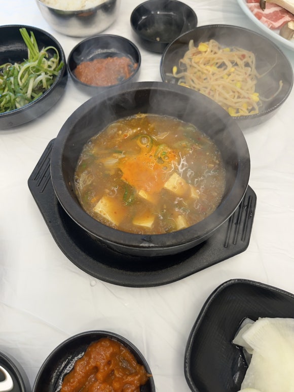 진아돌판삼겹살 이미지
