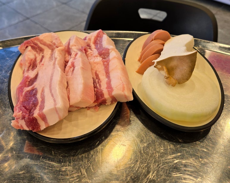 숯불돼장군 이미지