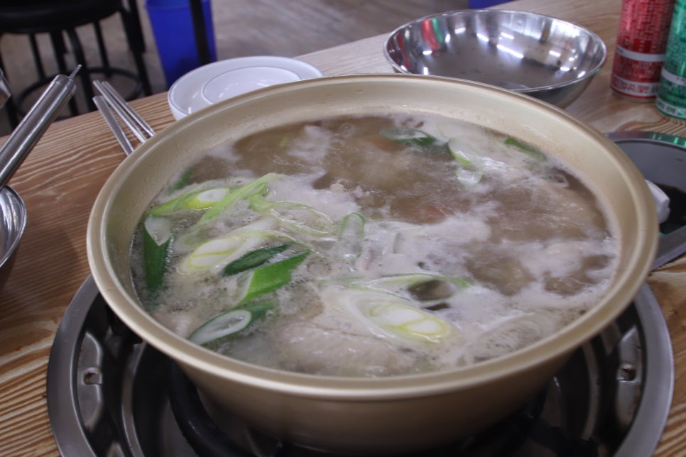 푸짐한닭한마리 이미지