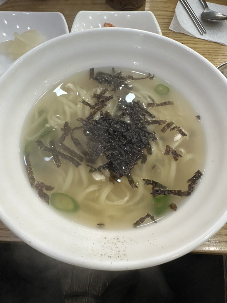 명동할머니국수 삼성역점 사진 8