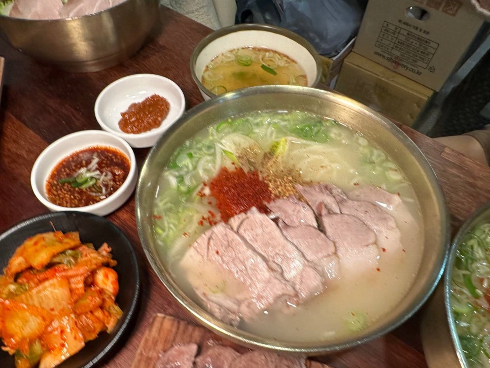 동문시장고기국수금복식당 이미지