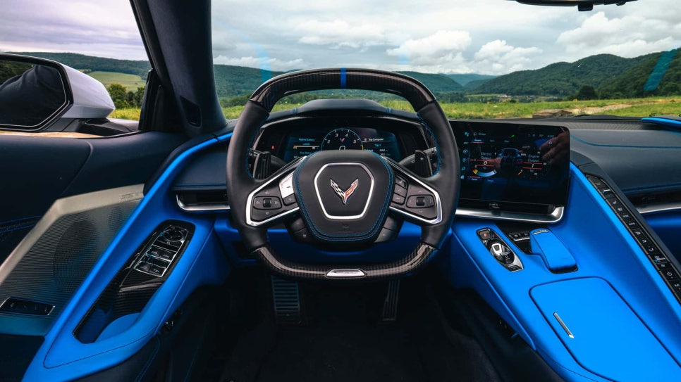 고출력 V8엔지과 전기모터 결합 하이브리드 AWD 하이퍼카 250마력  2026 쉐보레 ZR1X 이미지 9