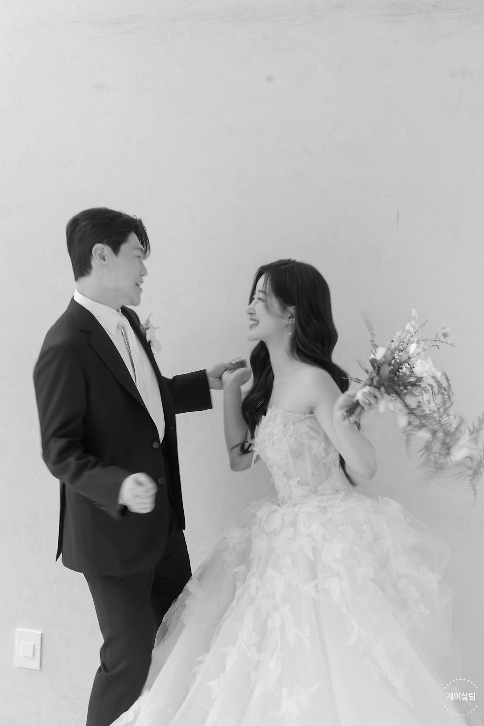 이경호 포토그라피 웨딩 촬영 후기: 프라이빗 스튜디오 & 야외 스냅 — 사진 13
