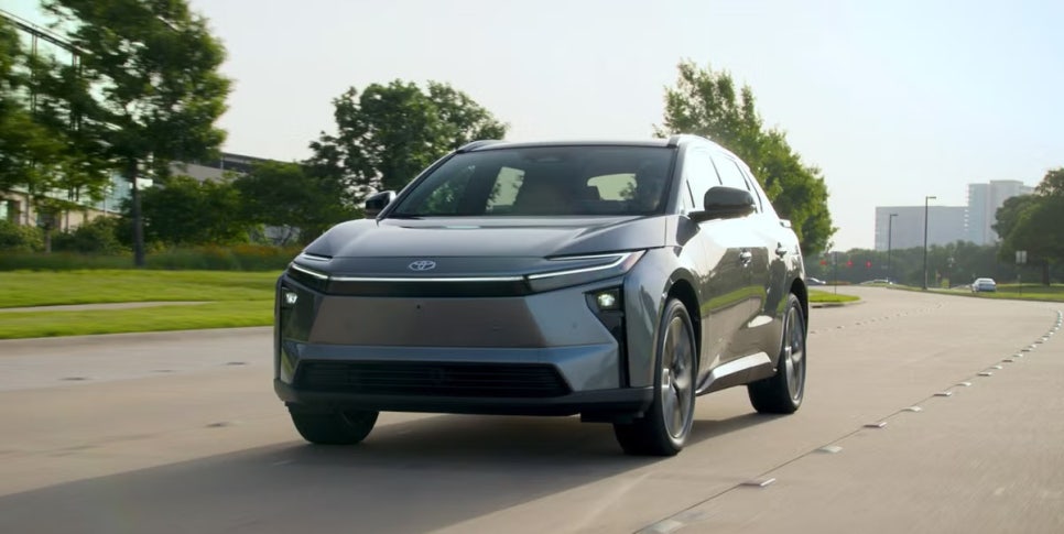 “이게 토요타 전기차야?” 2026 Toyota bZ SUV 풀체인지 공개 이미지 5
