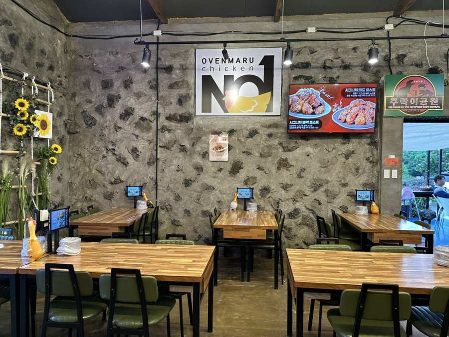 오븐마루치킨 제주한림읍성점 사진 3