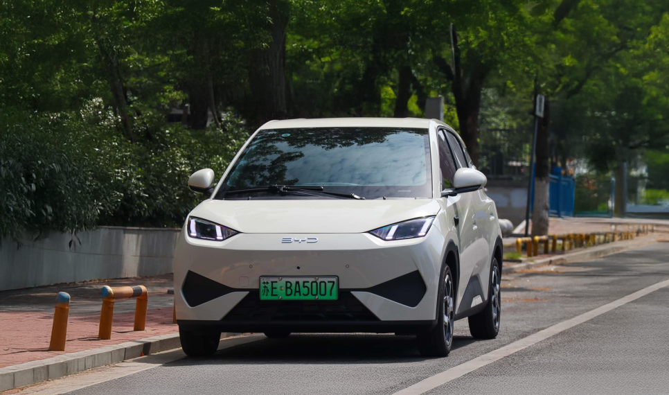 폭발해도 사는 전기차!! 1천만 원대 BYD Seagull(비야디 씨걸) "캐스퍼 일렉트로닉도 내수 늘려야.." 이미지 4