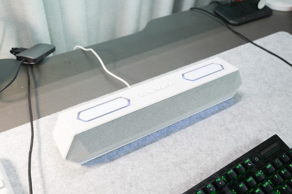 제닉스 게이밍사운드바 TITAN SB9 맥북프로 데스크셋업에 어울리는 PC 사운드바! 이미지 16