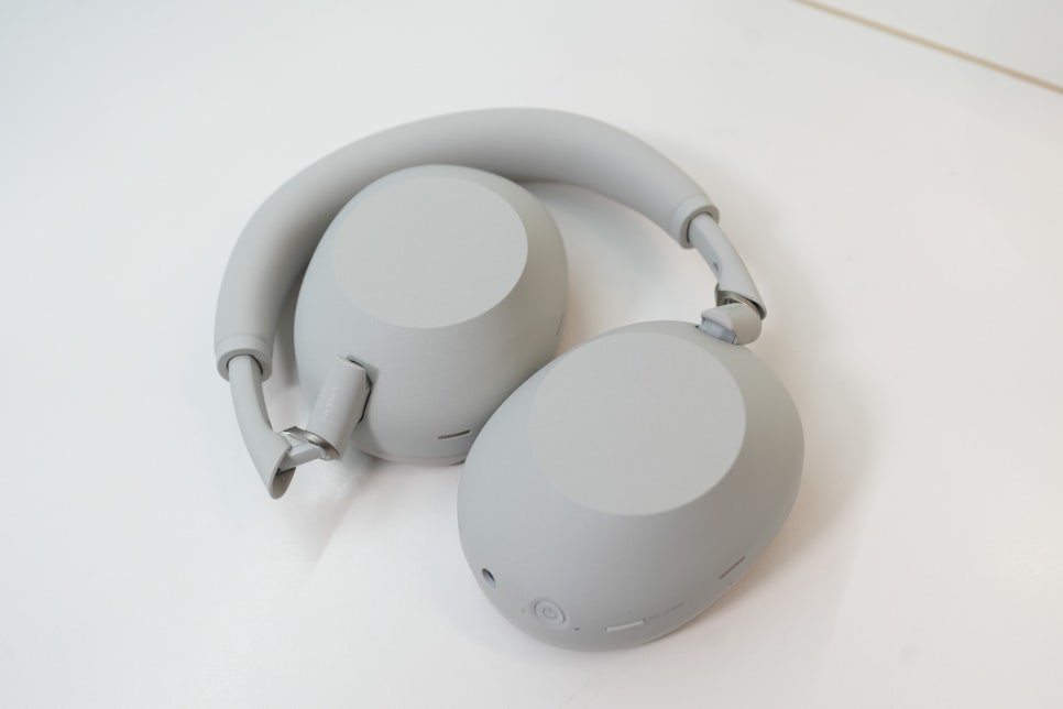 노이즈 캔슬링 헤드폰 소니 WH-1000XM6 추천, 돌아온 폴딩의 미학 '애플 이제 또 따라해야하는데 어쩌나" 이미지 10