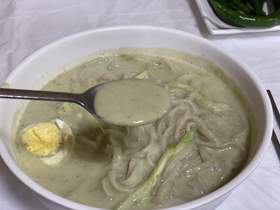 동굴칡국수 이미지