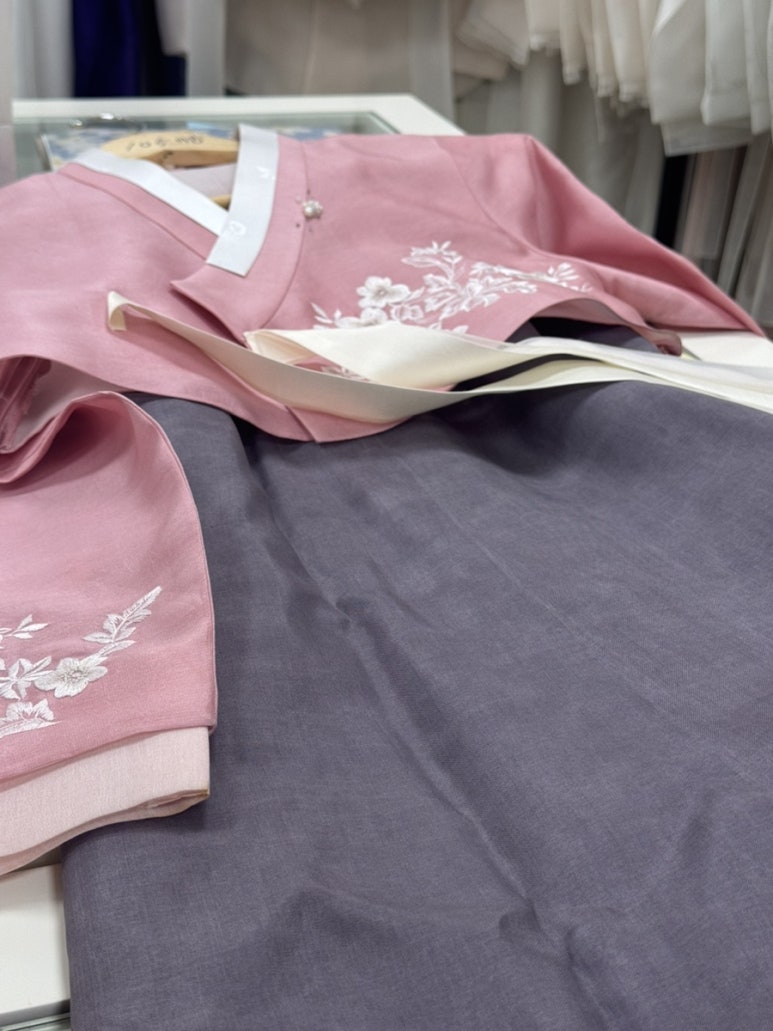 이근희한복 이미지