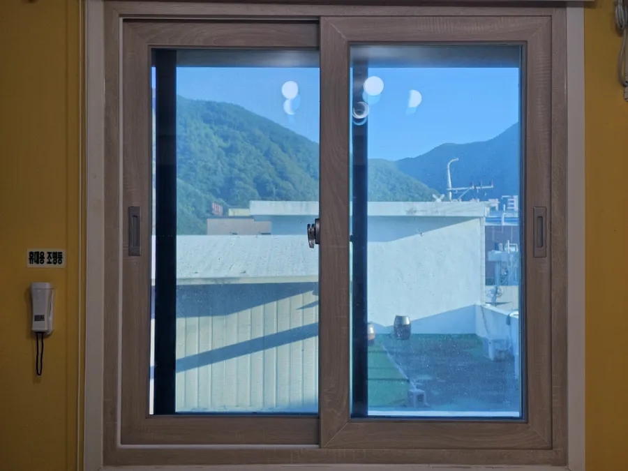 더즌호텔 이미지