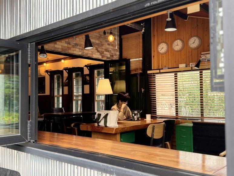 커피잡화점 이미지