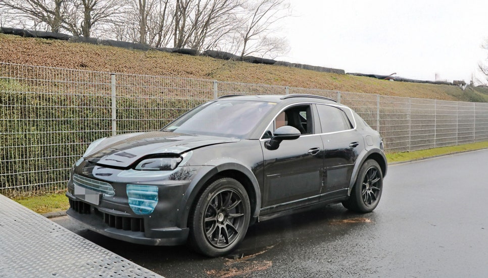 SUV 끝판왕, 전기로 돌아오다! 2026 포르쉐 카이엔 EV 실물 분석 이미지 3