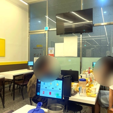노랑통닭 수원고등점 사진 8