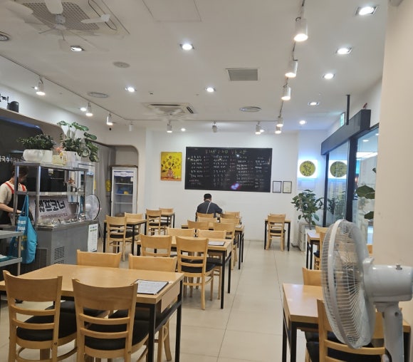 홍제동순두부우동국수 부천역점 사진 5