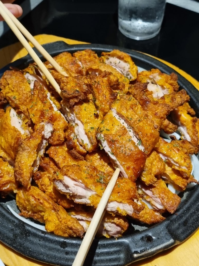 구어진닭호프 이미지