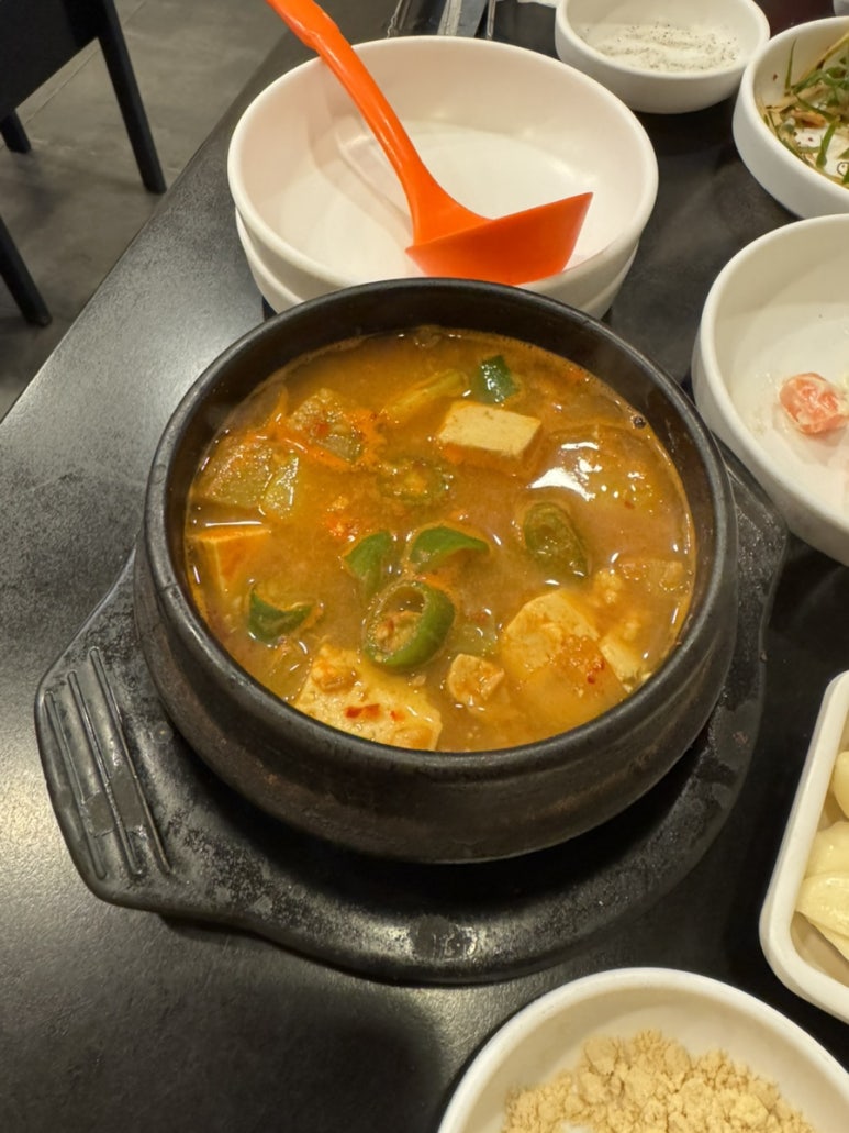 제주토종흑돼지 이수역직판점 사진 6