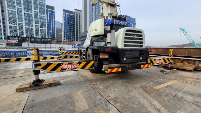 크레인 아웃트리거 설치 시 유의사항 : 네이버 블로그