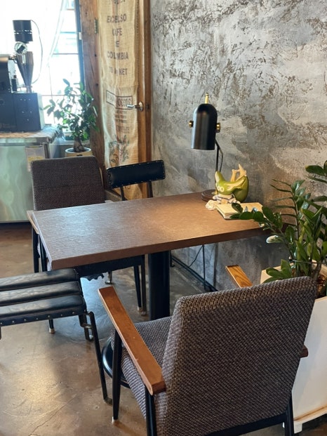 사막여우 로스터리카페 이미지