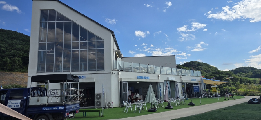 이끼베이커리 산점 이미지