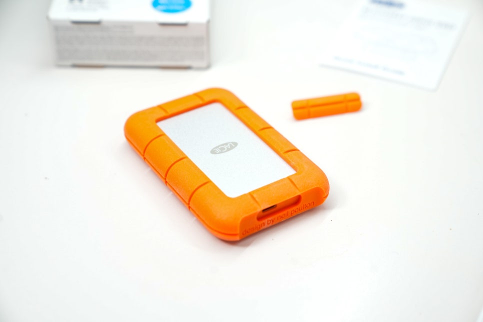LaCie Rugged Mini SSD, 썬더볼트 4지원으로 아이패드 프로와 맥북 프로 백업용 외장 SSD 하드 추천 이미지 8