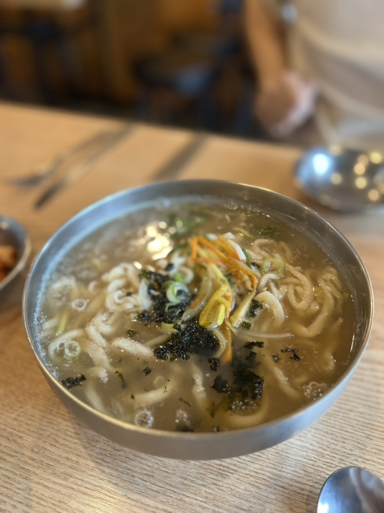 황기순의 손칼국수&왕돈까스 JnK디지털점 사진 3