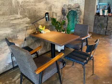 사막여우 로스터리카페 이미지