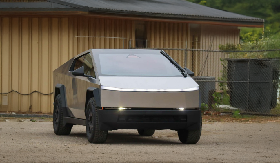 테슬라의 괴물 픽업, 2025사이버트럭 한국상륙…520km 주행 가격은  1억4천만 원 이미지 9