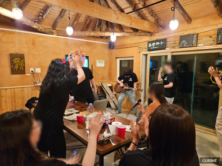 비탈길굽이돌아 이미지