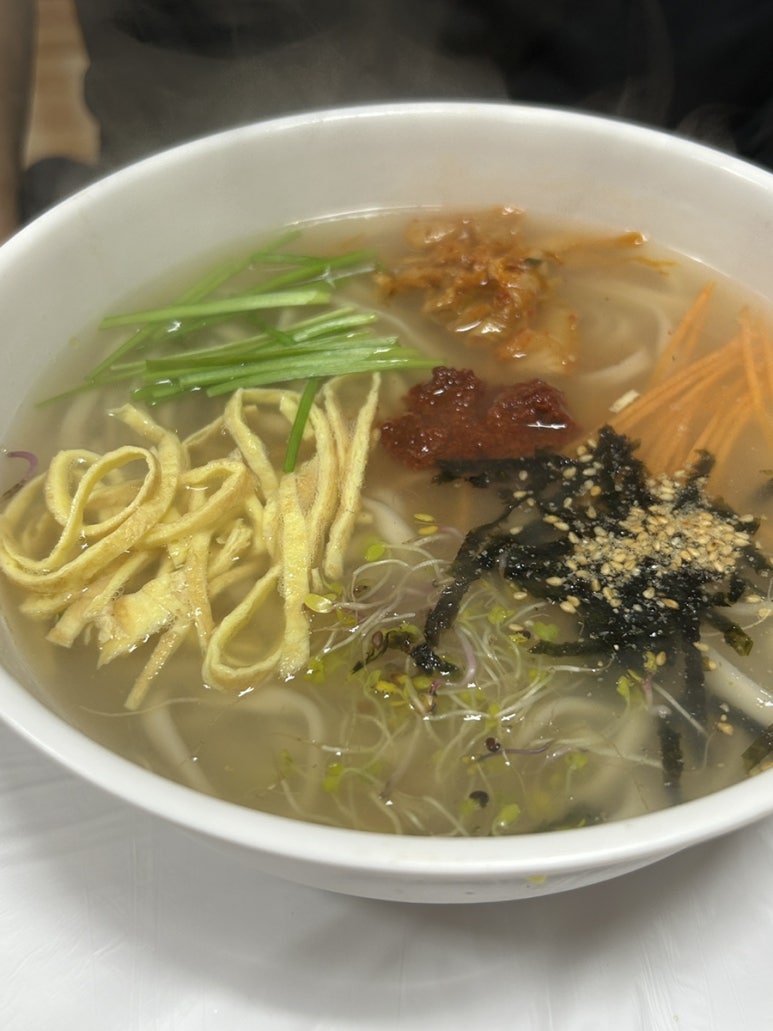 동굴칡국수 이미지