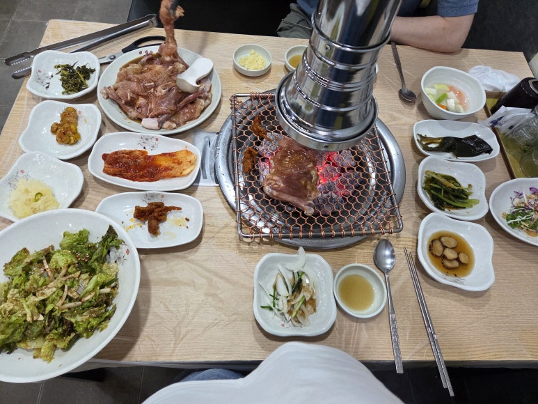 먹뱅이닭숯불구이 대표 사진