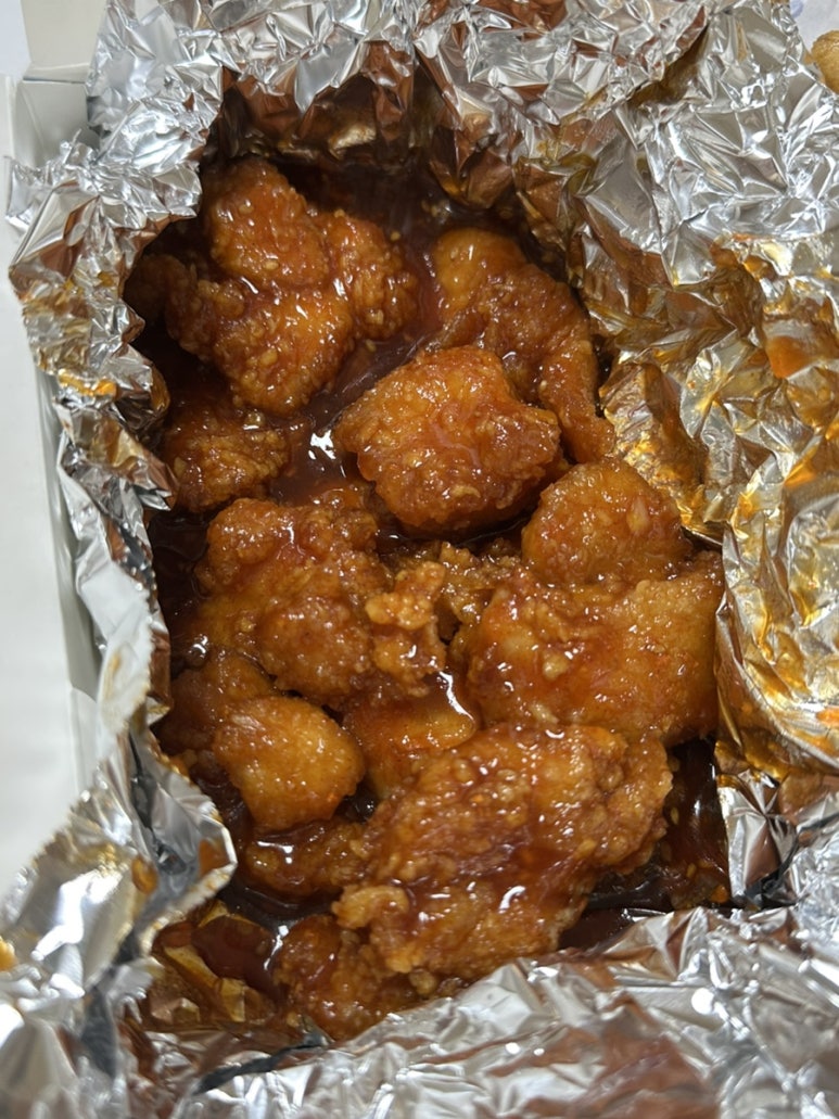 청년치킨 삼전점 사진 3