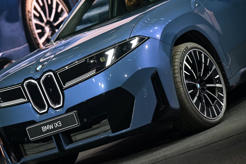 BMW iX3에 퀄컴 스냅드래곤 라이드 파일럿 탑재! 자율주행 SUV의 새로운 기준이 열린다 이미지 3