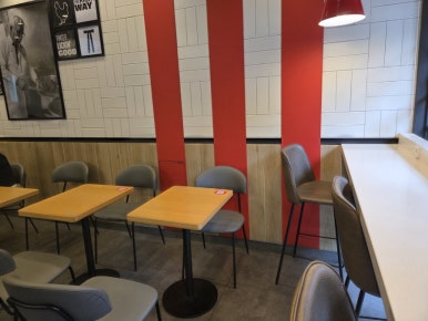KFC 서울교대S점 사진 7